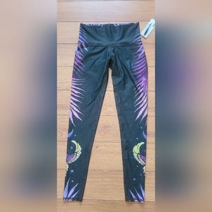 Teeki yoga leggings, printed, size small
